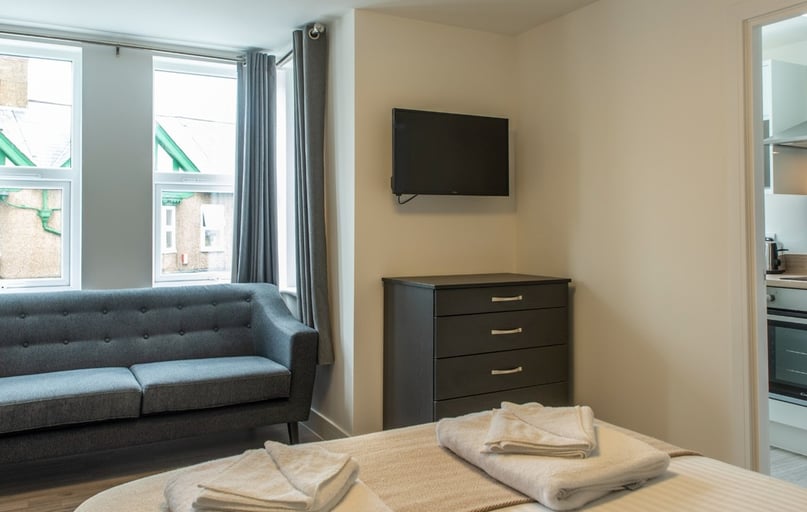 Flat 7, Plymouth - Image 1