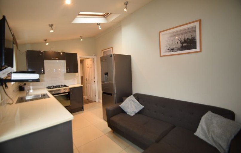 22B Rosedale Road, Sharrowvale, Sheffield - Image 1