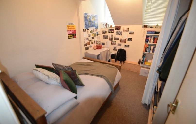 Flat F 66 Clarkegrove Road, Broomhall, Sheffield - Image 1