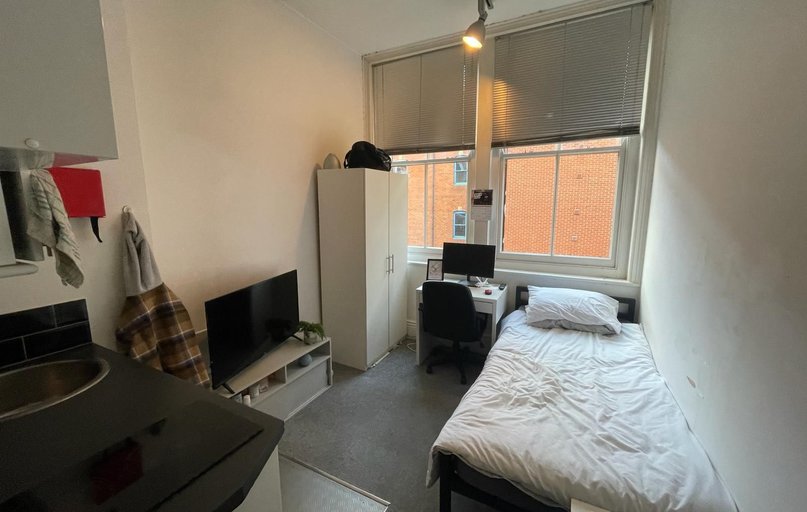 Arundel Street, Devonshire Green, Sheffield - Image 1