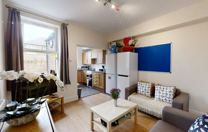 Bruce Road, Sharrowvale, Sheffield - Image 1