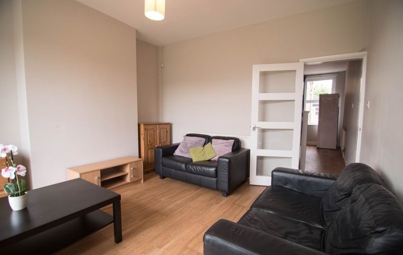 Rustlings Road, Ecclesall, Sheffield - Image 1