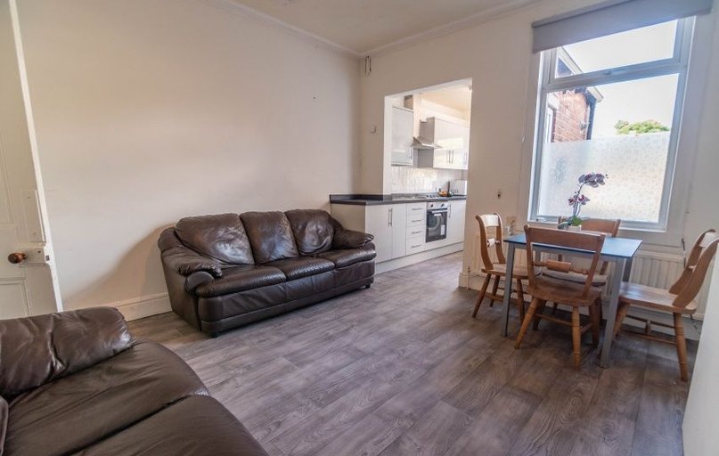 Cobden View Road, St Vincents Quarter, Sheffield - Image 1