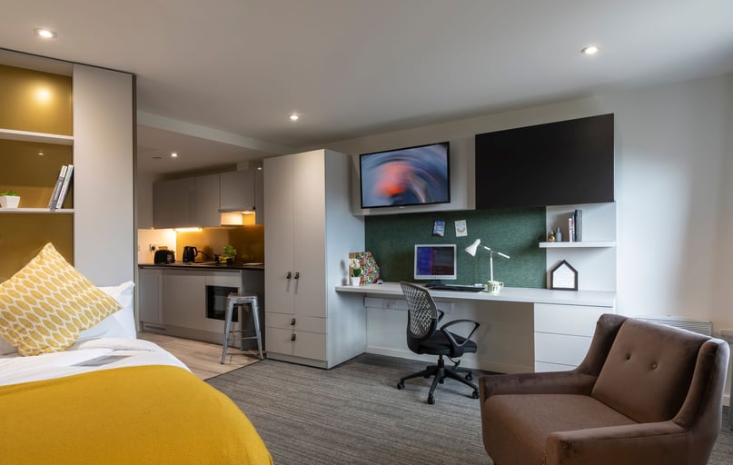 Studio - Platinum, West View, Castlebank Street, Broomhill, Glasgow - Image 1