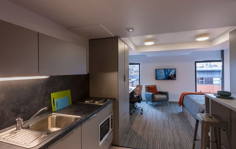 Studio - Platinum, West Village, Beith Street, Broomhill, Glasgow - Image 1