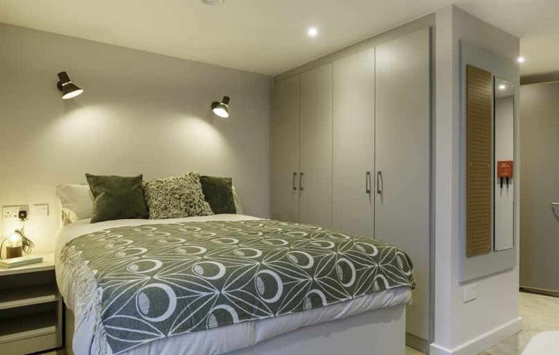 Premium One Bed Apartment, COSMOS, 2 Moore Street, City Centre, Sheffield - Image 1