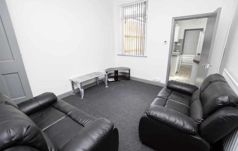 Dawlish Road, Selly Park, Birmingham - Image 1