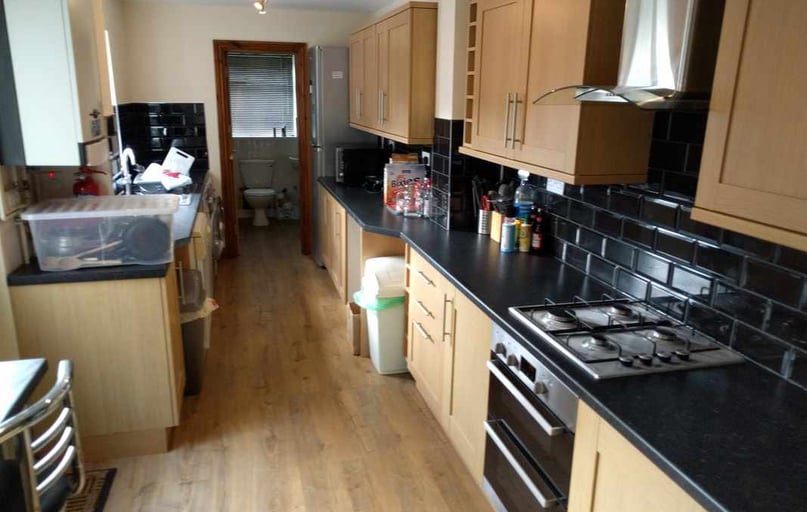 Cathays, Cardiff - Image 1