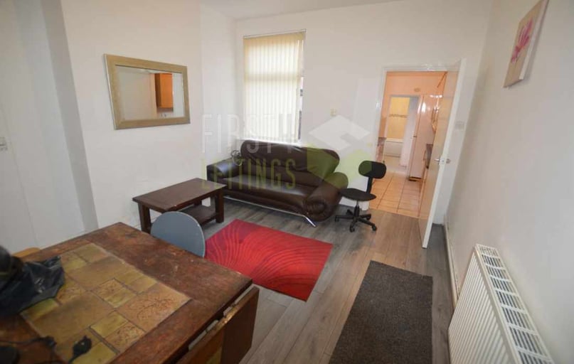 St. Leonards Road, Clarendon Park, Leicester - Image 1