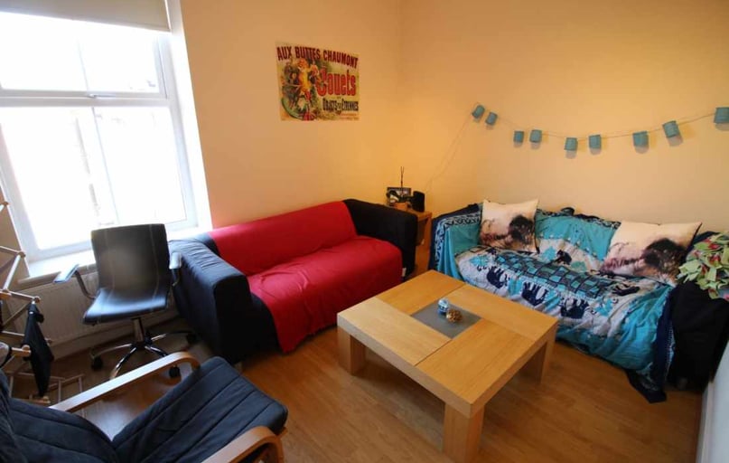 Roath, Plasnewydd, Cardiff - Image 1