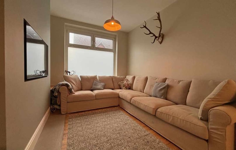 Splott, Cardiff - Image 1