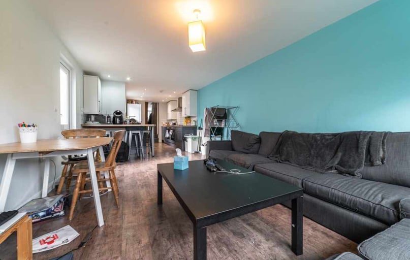 Cathays, Plasnewydd, Cardiff - Image 1