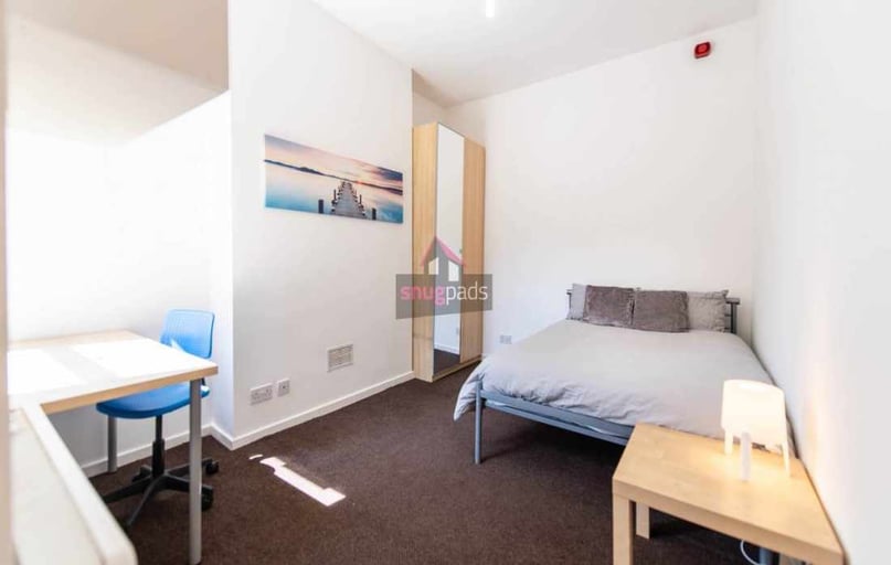 Salford, Ellesmere Park - Image 1