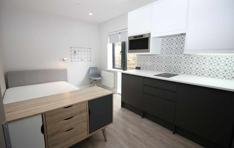 Cathays, Cardiff - Image 1