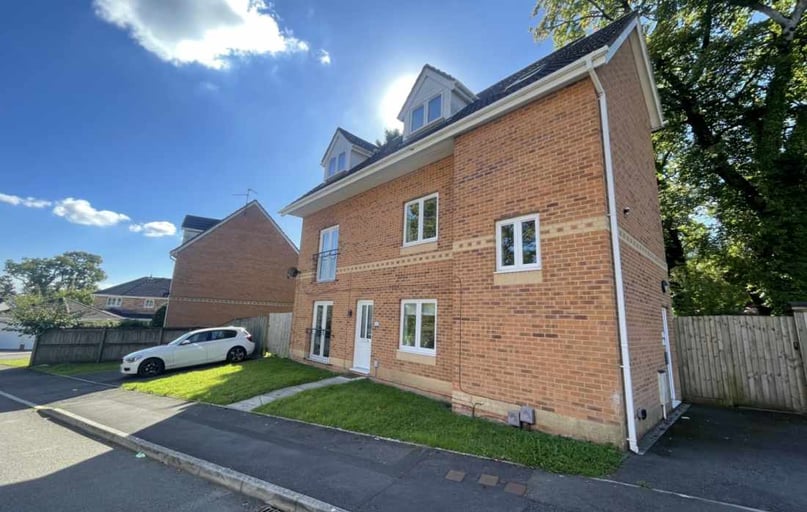 Thornhill, Cardiff - Image 1