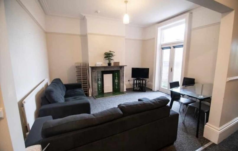 Hoole Road, St Vincents Quarter, Sheffield - Image 1