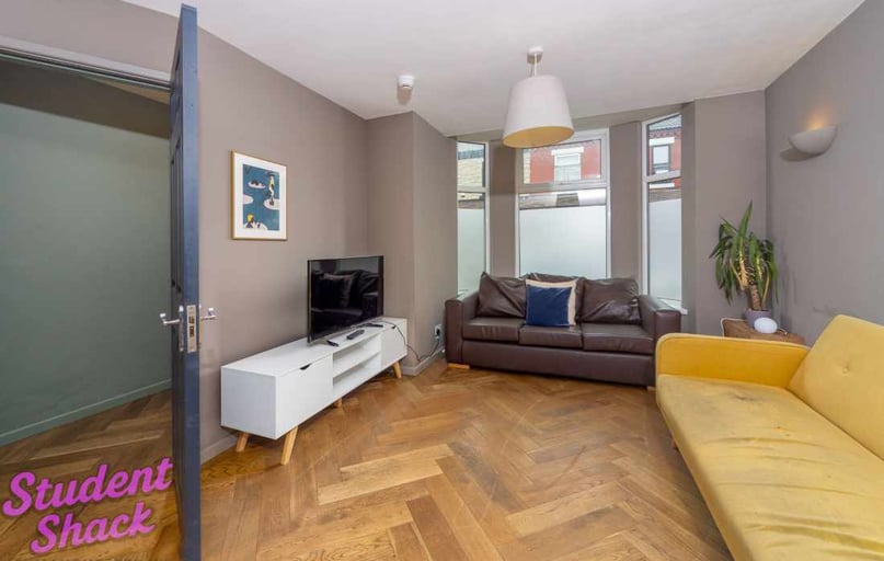 Ruskin Avenue Manchester, Rusholme, Manchester - Image 1