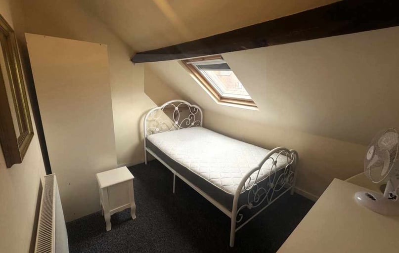 St. Albans Road, Highfields, Leicester - Image 1