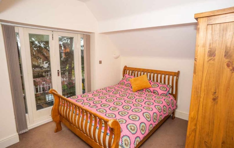 Knighton Road, Stoneygate, Leicester - Image 1