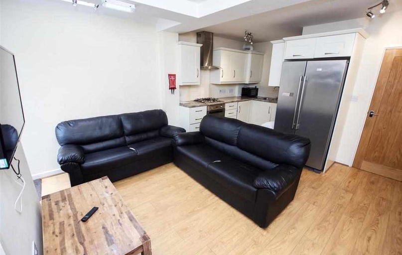 Heeley Road, Selly Park, Birmingham - Image 1