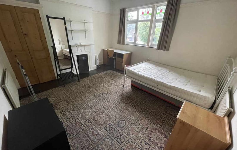 Welford Road, Clarendon Park, Leicester - Image 1