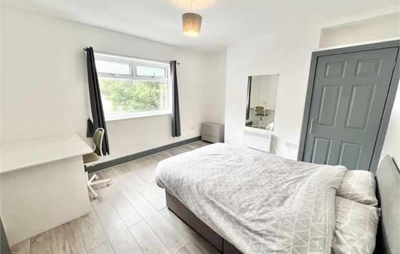 St Helens Avenue, Brynmill, Swansea - Image 1