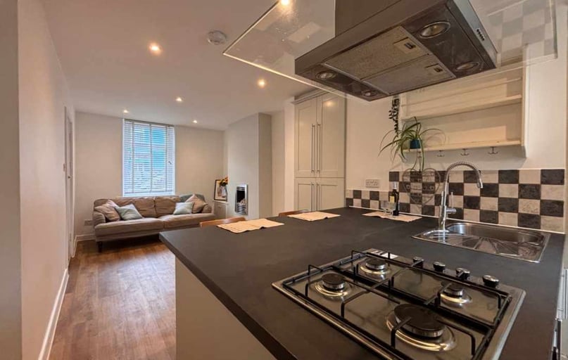 Grangetown, Riverside, Cardiff - Image 1