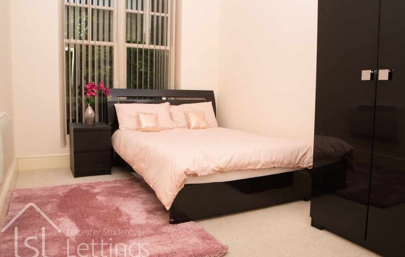 (En-suites), Knighton Road, Stoneygate, Leicester - Image 1