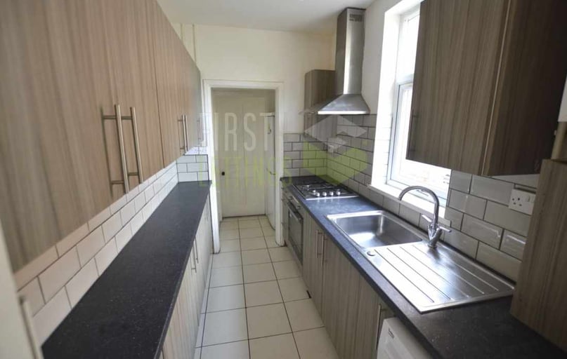 Bulwer Road, Clarendon Park, Leicester - Image 1