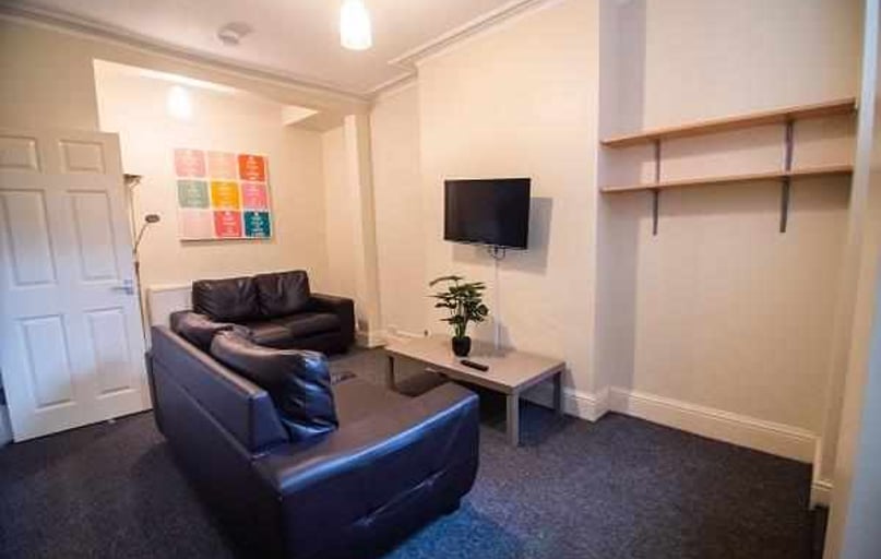 Newington Road, Sharrowvale, Sheffield - Image 1