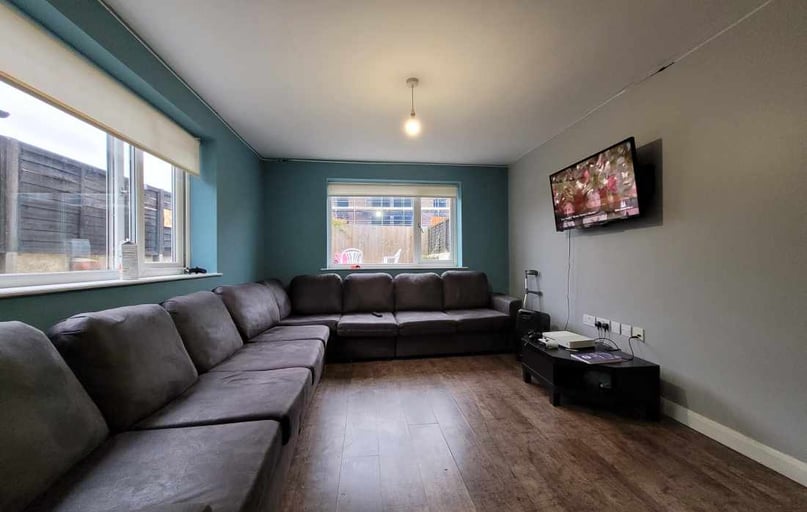 Cathays, Plasnewydd, Cardiff - Image 1