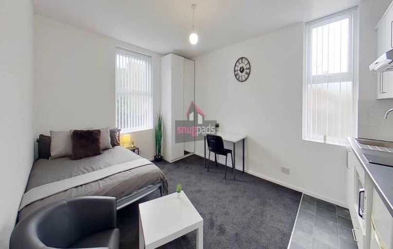 Salford, Ellesmere Park - Image 1