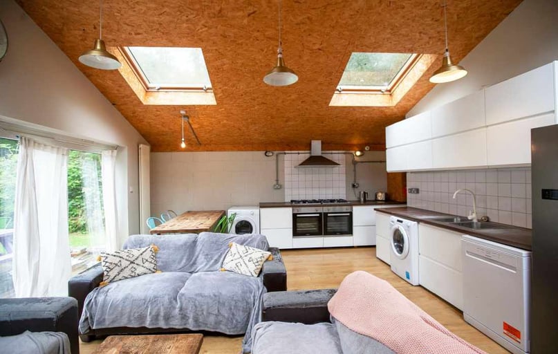 Ladybarn Crescent Manchester, Fallowfield, Manchester - Image 1