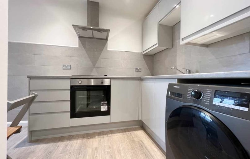 Cathays, Cardiff - Image 1