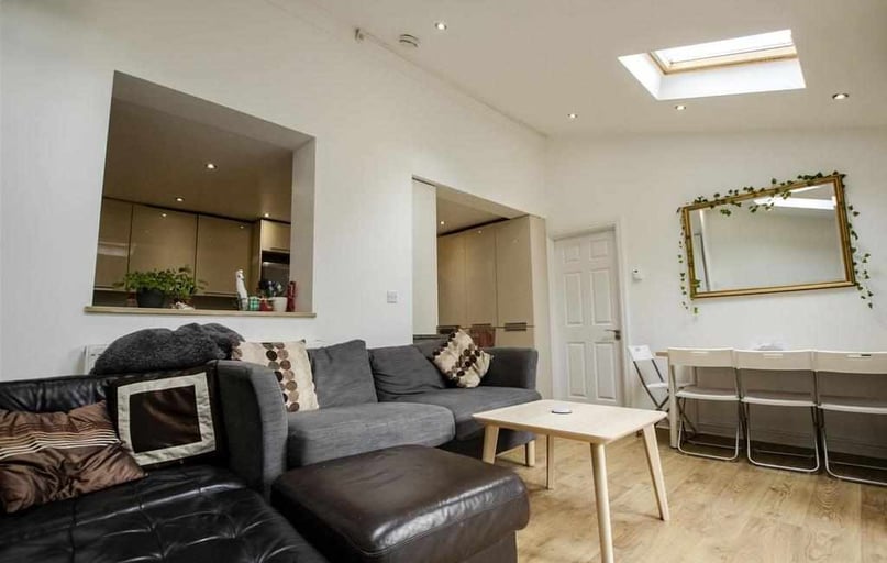 Harrow Road, Selly Park, Birmingham - Image 1