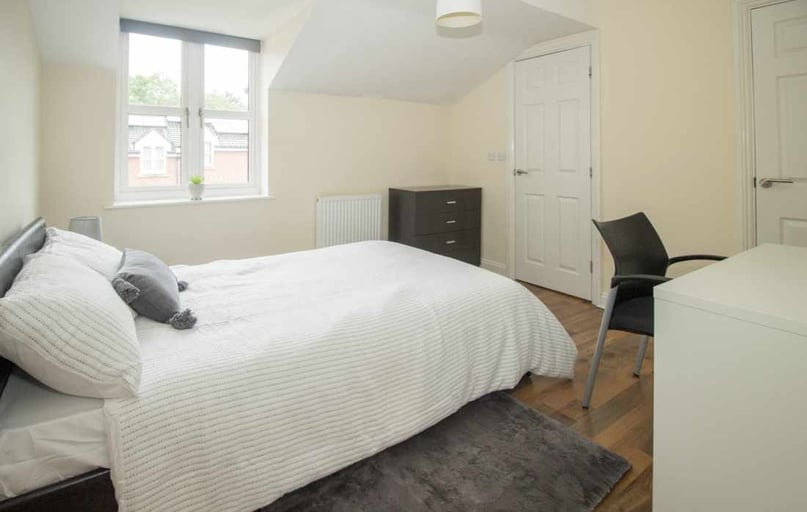 Blue Fox Close, City Centre, Leicester - Image 1