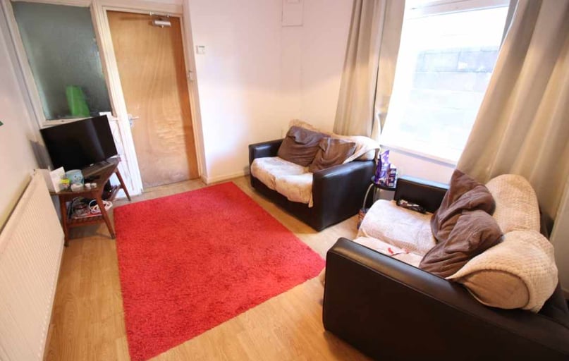 Cathays, Cardiff - Image 1