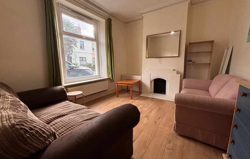 Roath, Plasnewydd, Cardiff - Image 1