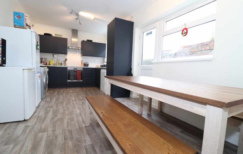 Roath, Plasnewydd, Cardiff - Image 1