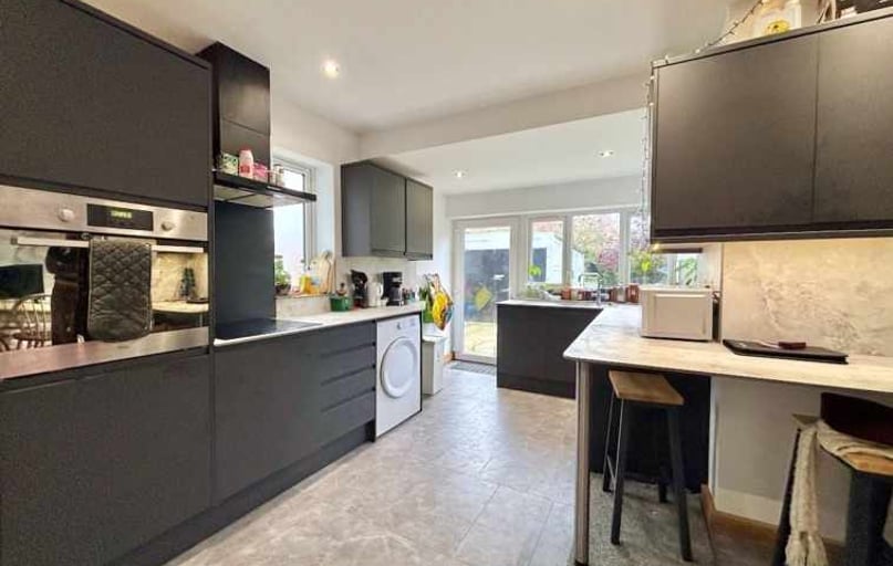 114cr, Earlham, Norwich - Image 1