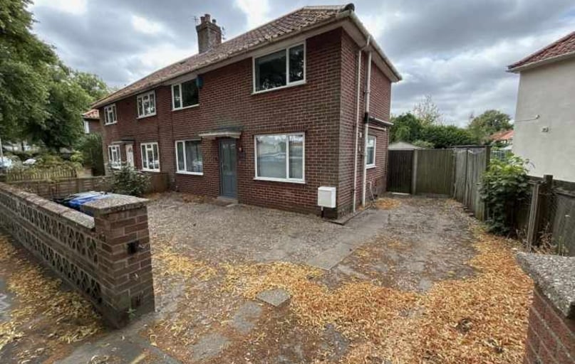 Beverley Road, Earlham, Norwich - Image 1