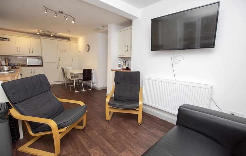 Heeley Road, Selly Park, Birmingham - Image 1