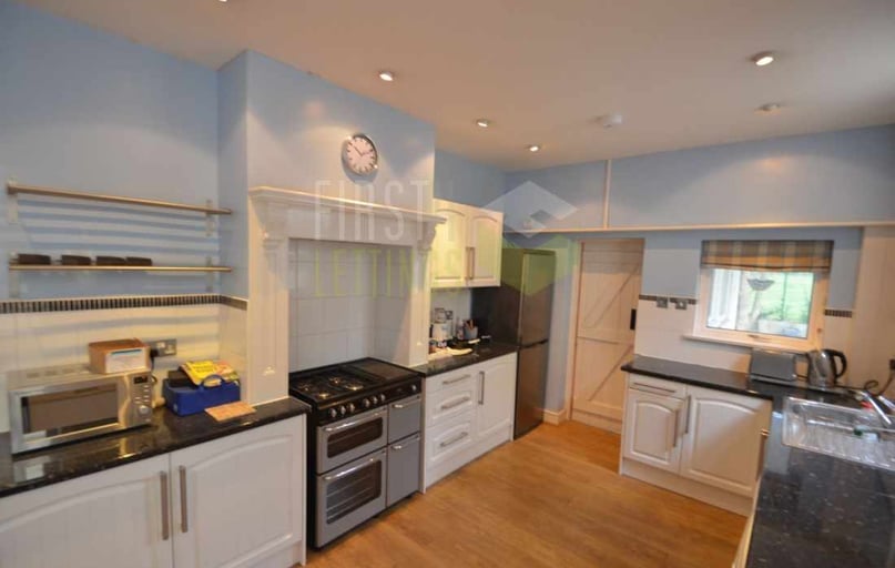 Fosse Road South, City Centre, Leicester - Image 1