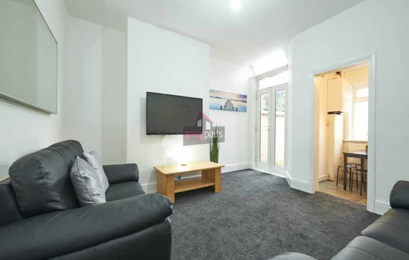 Salford, Irlams O' Th' Height - Image 1