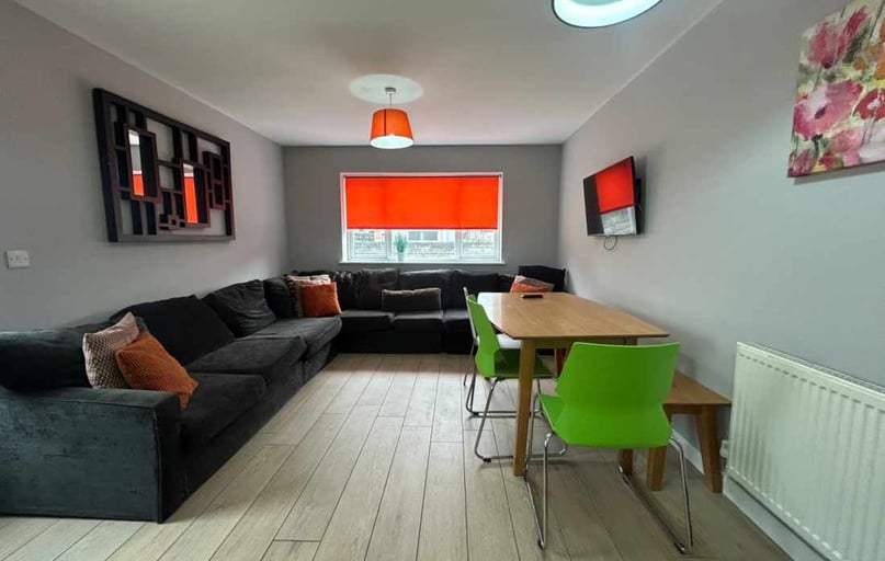 Cathays, Plasnewydd, Cardiff - Image 1