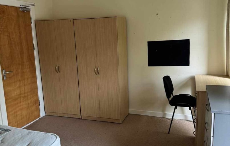 St Helens Avenue, Brynmill, Swansea - Image 1