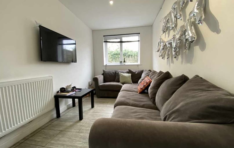 Cathays, Plasnewydd, Cardiff - Image 1