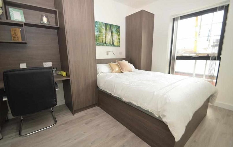 Frederick Road, Selly Oak, Birmingham - Image 1