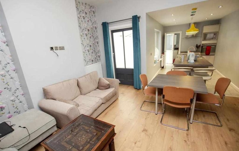 Pershore Road, Selly Park, Birmingham - Image 1