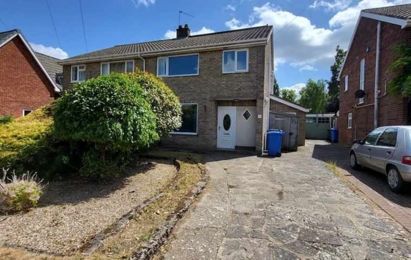 Fieldview, Earlham, Norwich - Image 1